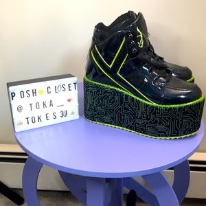 ✨🆕Dolls Kill x YRU Green holographic Cyborg Platforms! Size 8!BNWOB!
